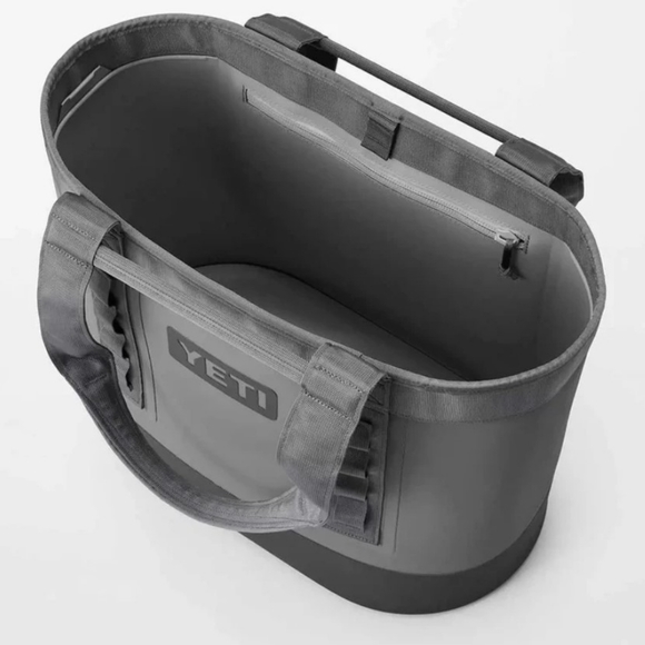 YETI Camino 35 Carryall 2.0 Tote Bag
Women bag Travel bag color Storm Gray - Picture 3 of 5